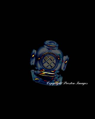 deep sea diving helmet art gallery image